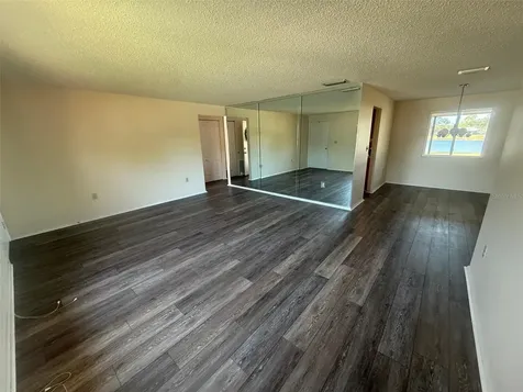 440 Lakeview Drive Oldsmar FL 34677