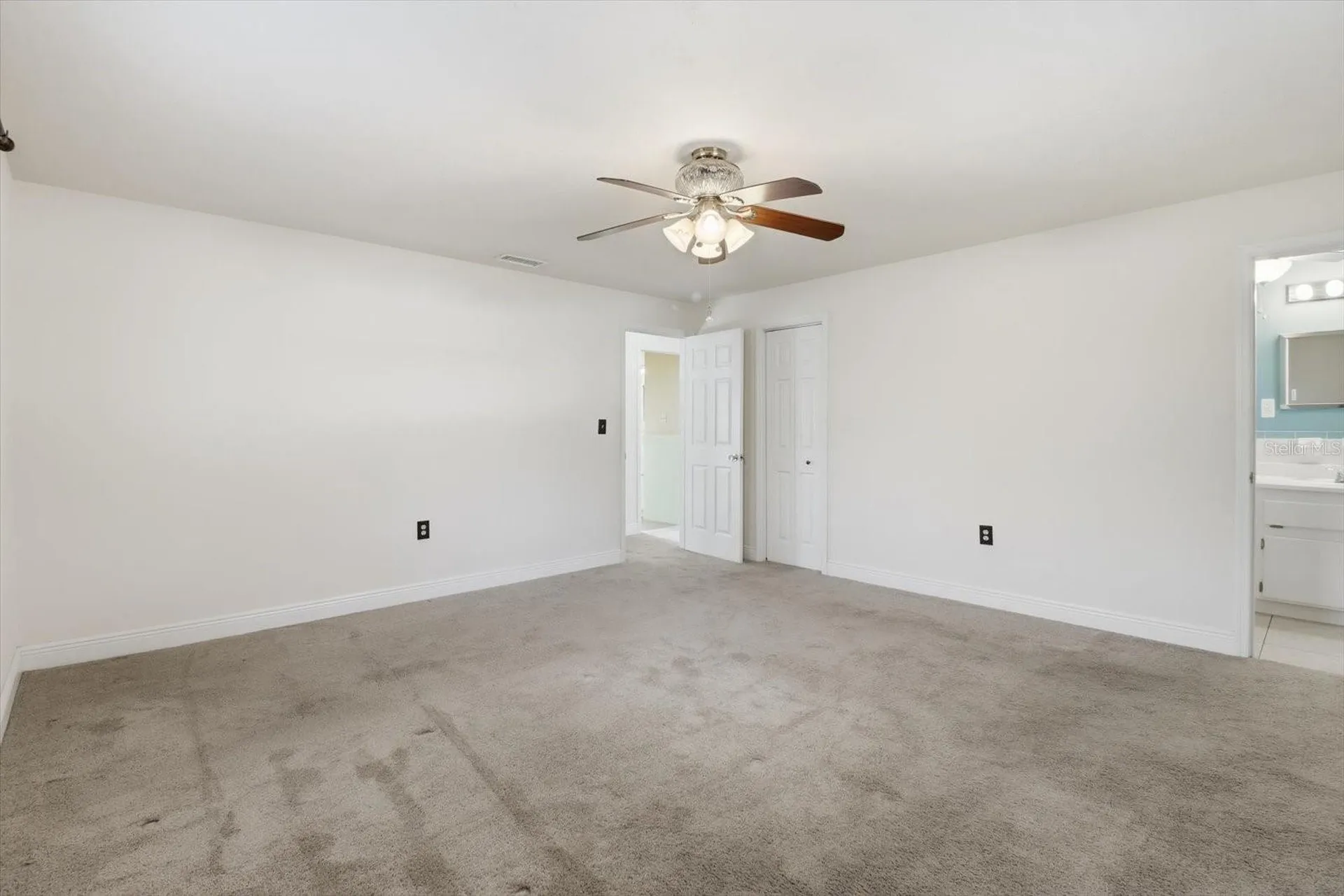 214 S Monroe Street Beverly Hills FL 34465