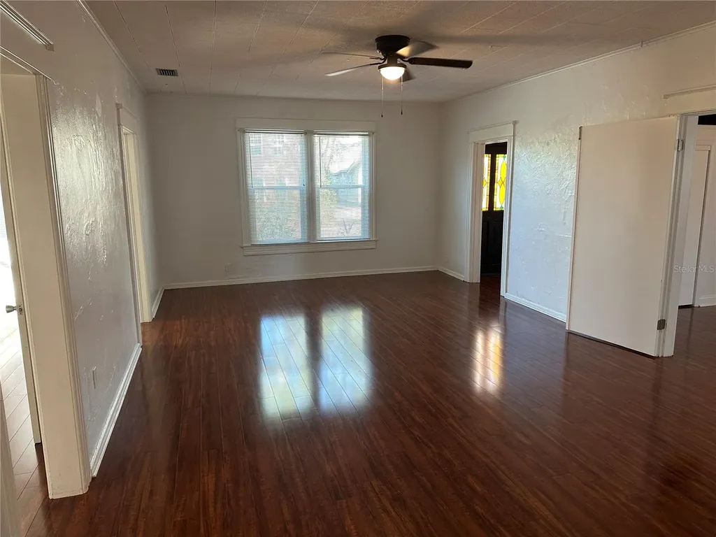 3006 W Bay Villa Avenue Tampa FL 33611