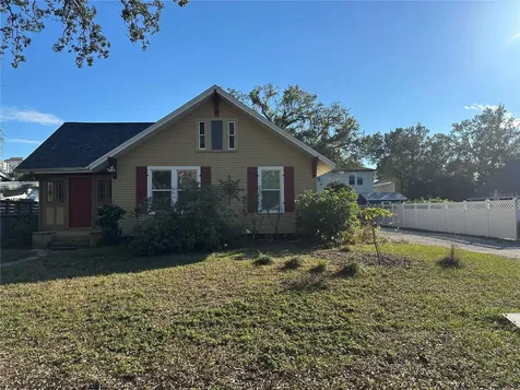 3006 W Bay Villa Avenue Tampa FL 33611