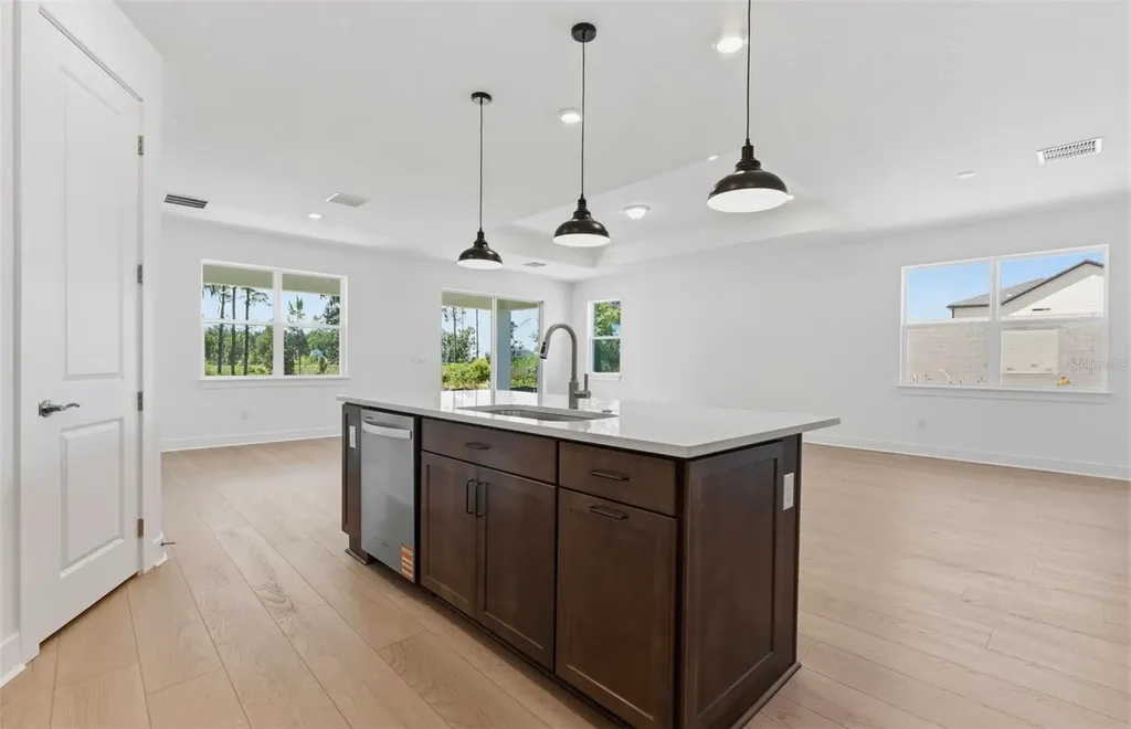 1662 Shields Point Zephyrhills FL 33541