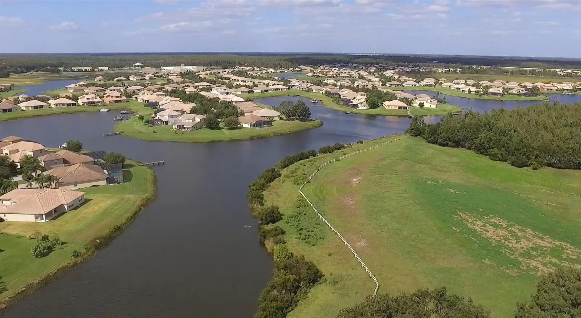 1408 Lanier Point Place Kissimmee FL 34746