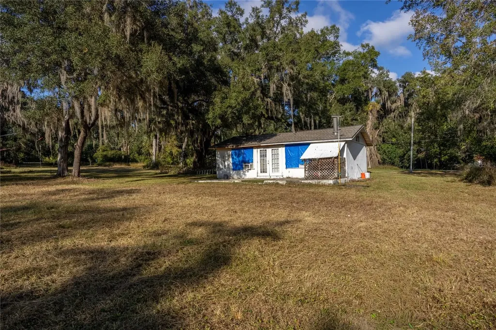 560 NW 39th Road Gainesville FL 32607