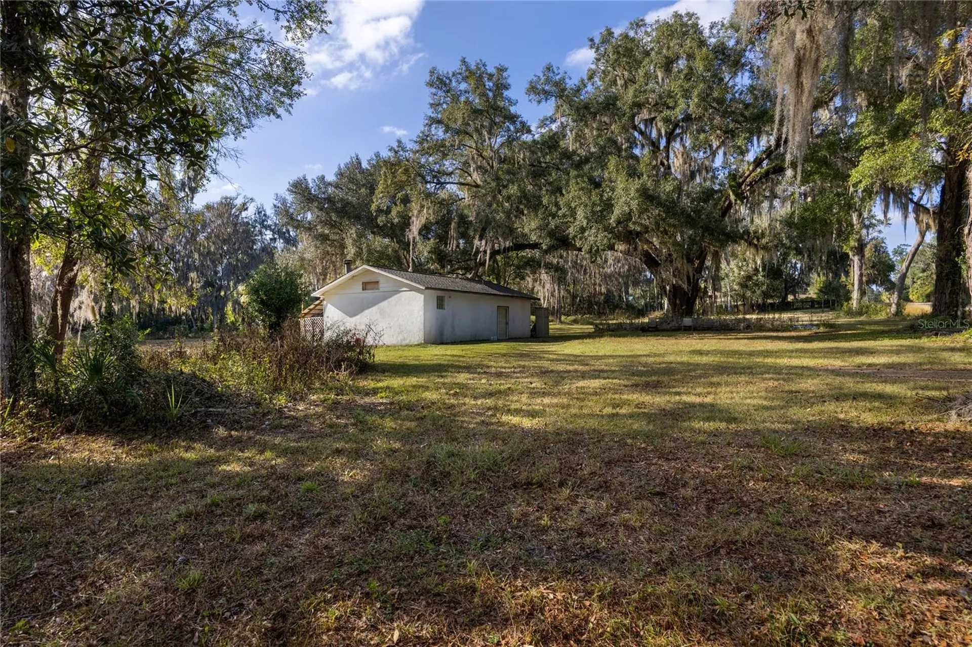 560 NW 39th Road Gainesville FL 32607