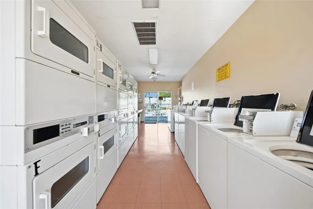 13717 Mission Oaks Boulevard Seminole FL 33776