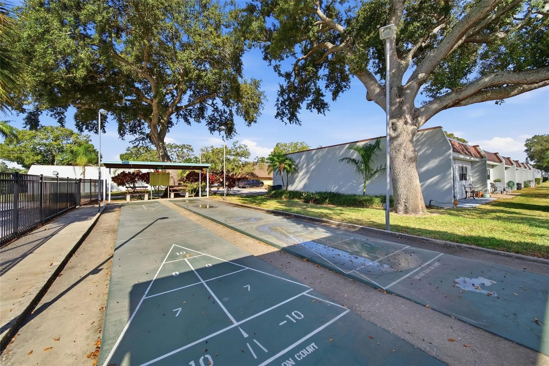 13717 Mission Oaks Boulevard Seminole FL 33776