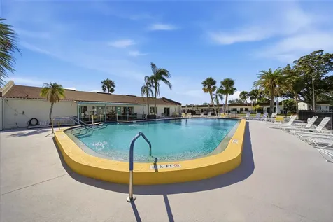 13717 Mission Oaks Boulevard Seminole FL 33776
