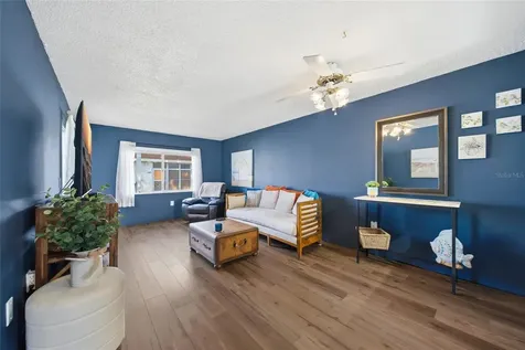 13717 Mission Oaks Boulevard Seminole FL 33776
