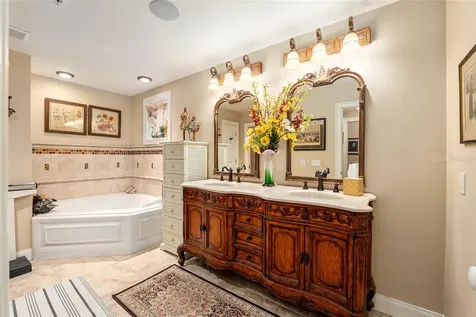 5015 SW 91 Terrace Gainesville FL 32608