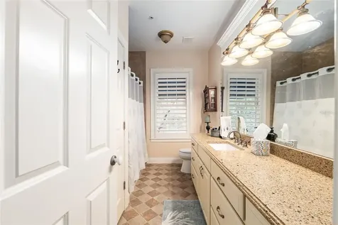 5015 SW 91 Terrace Gainesville FL 32608