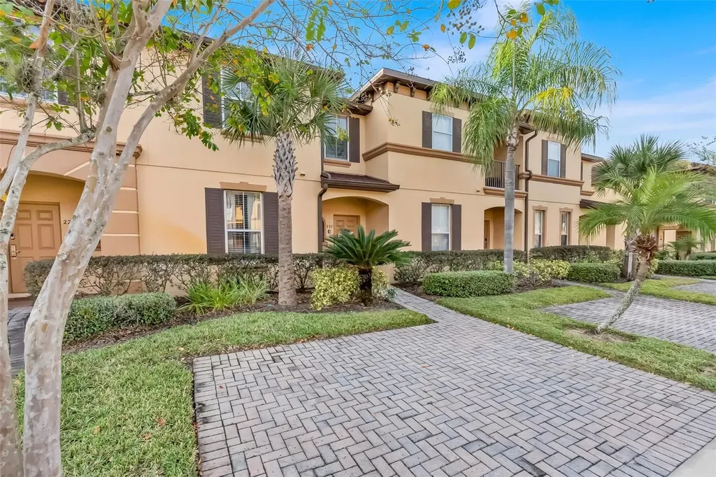 237 Verona Avenue Davenport FL 33897