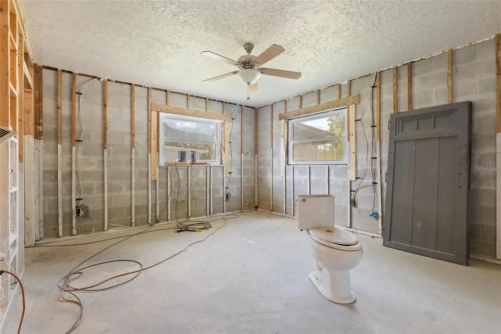 4871 Mockingbird Drive Dade City FL 33523