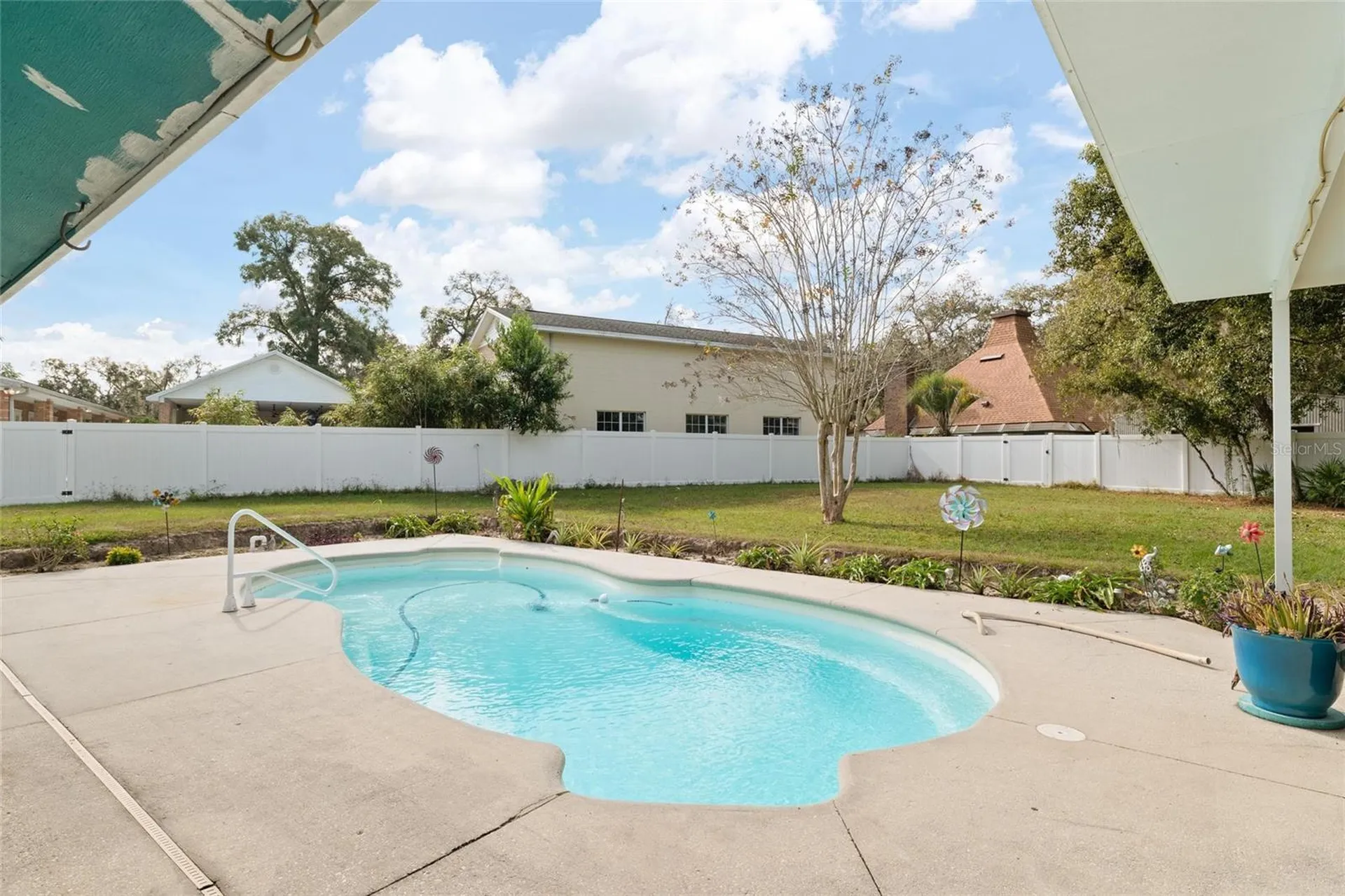 4871 Mockingbird Drive Dade City FL 33523