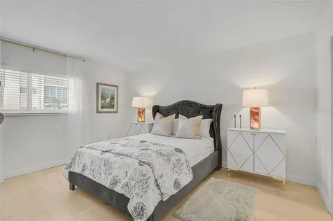 995 Laguna Drive Venice FL 34285