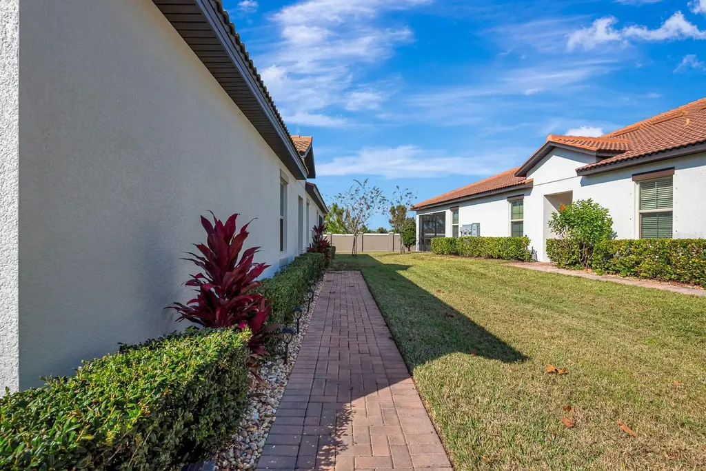 17003 Clear Cork Drive Wimauma FL 33598