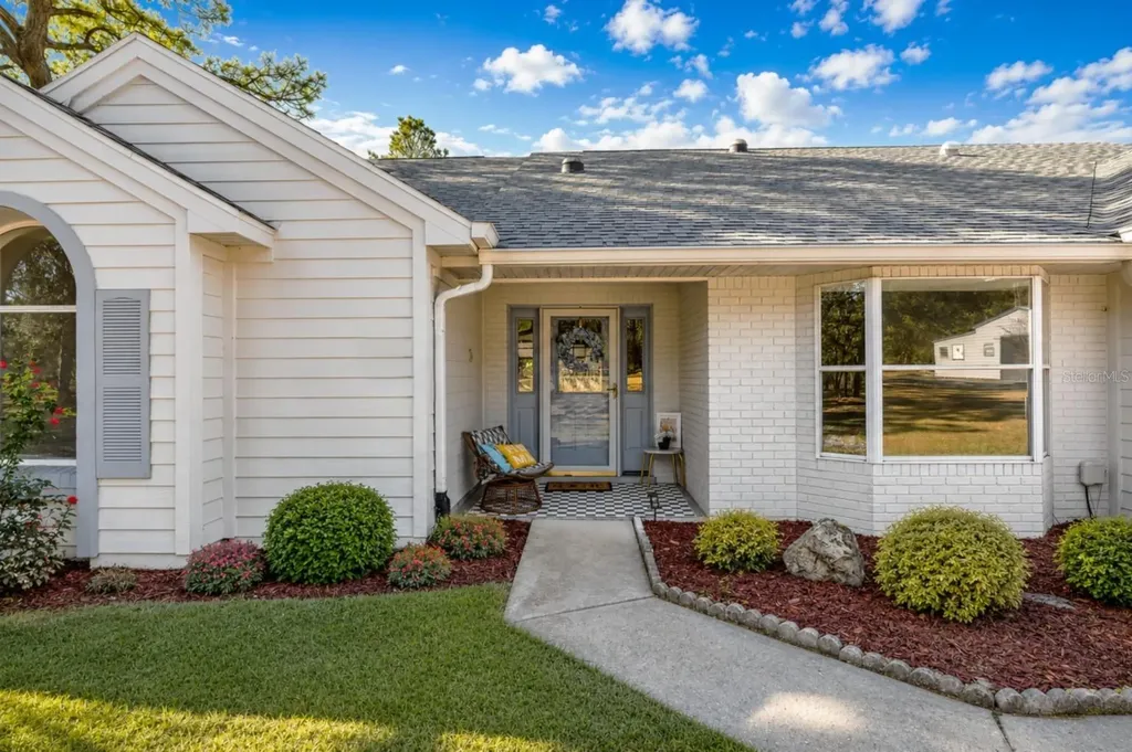 9600 N Holyoak Terrace Dunnellon FL 34433