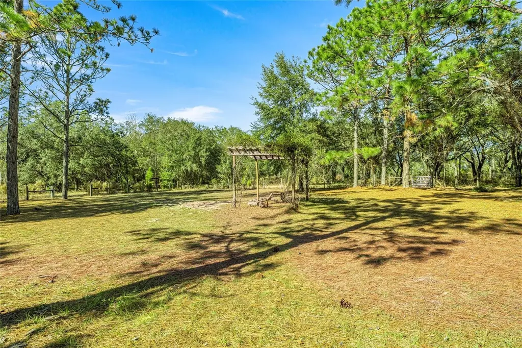 9600 N Holyoak Terrace Dunnellon FL 34433