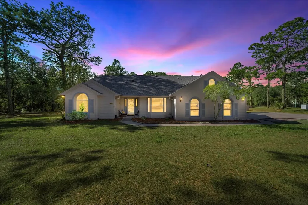 9600 N Holyoak Terrace Dunnellon FL 34433
