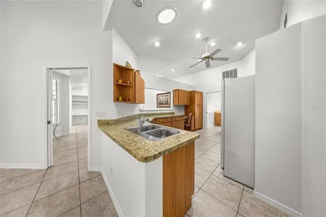 9600 N Holyoak Terrace Dunnellon FL 34433