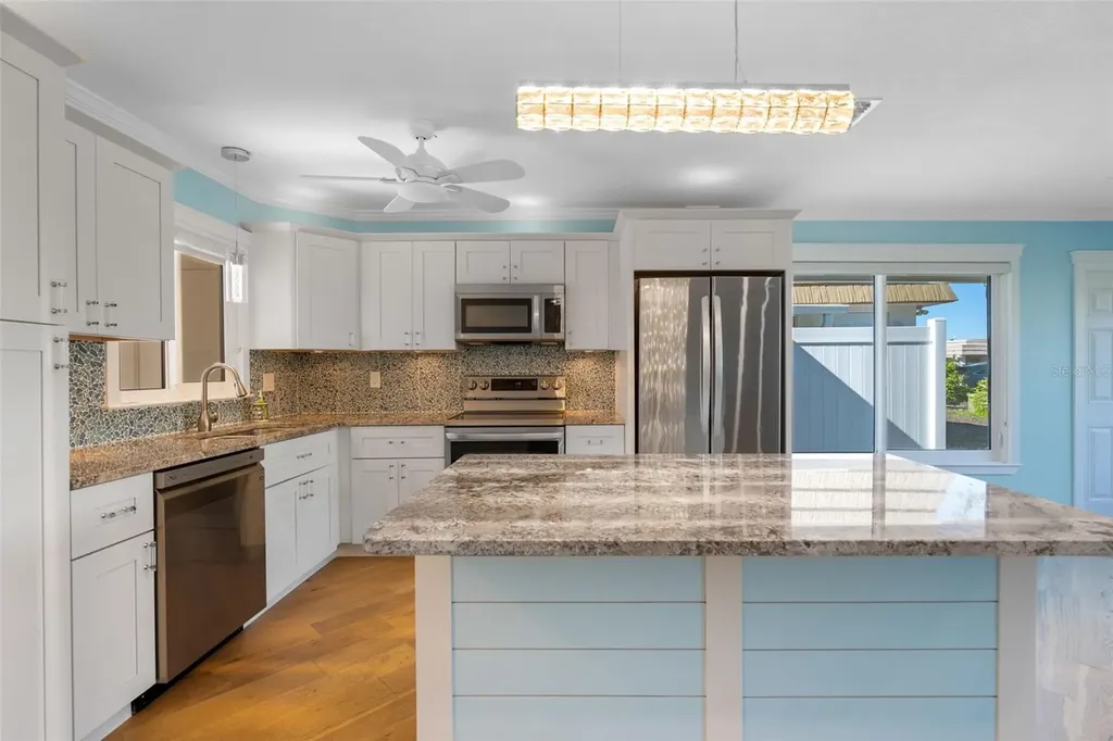2305 Riverbluff Parkway Sarasota FL 34231