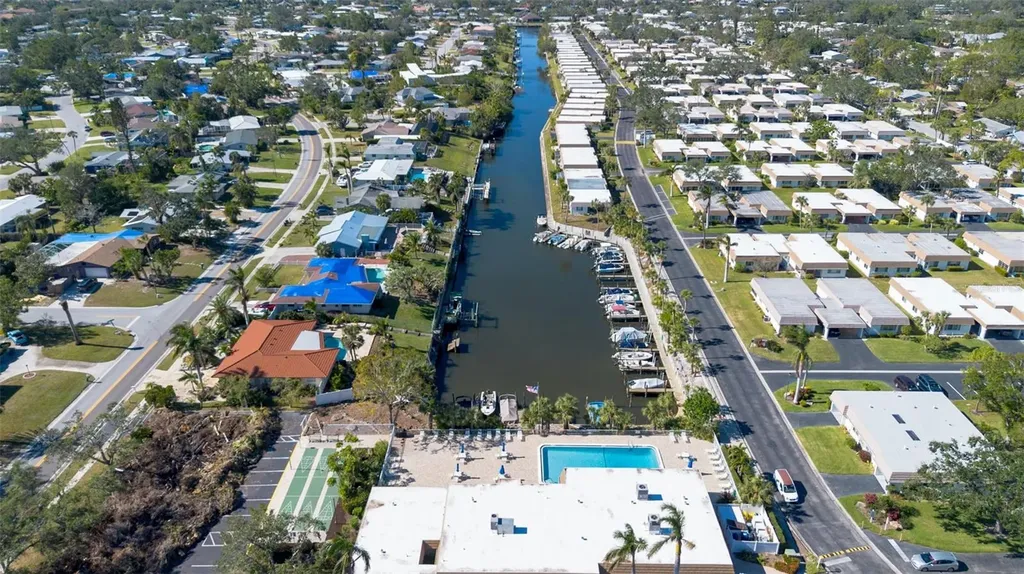 2305 Riverbluff Parkway Sarasota FL 34231