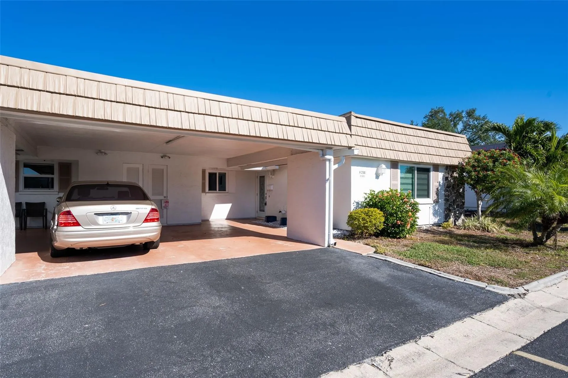 2305 Riverbluff Parkway Sarasota FL 34231