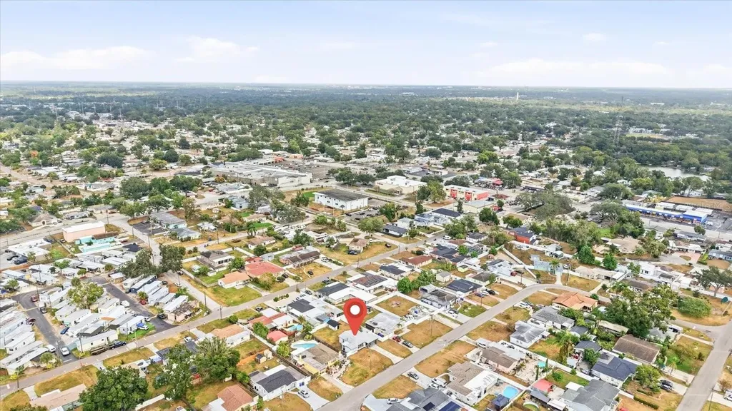 2521 W Minnehaha Street Tampa FL 33614