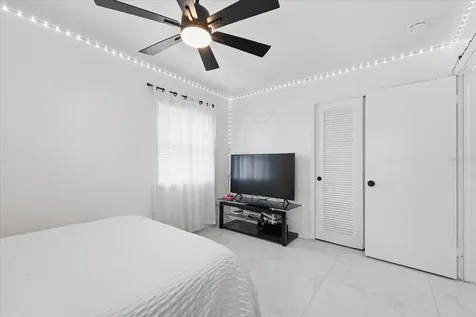 2521 W Minnehaha Street Tampa FL 33614