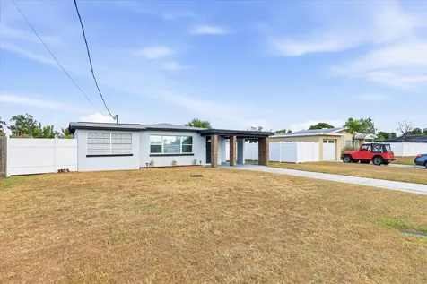 2521 W Minnehaha Street Tampa FL 33614