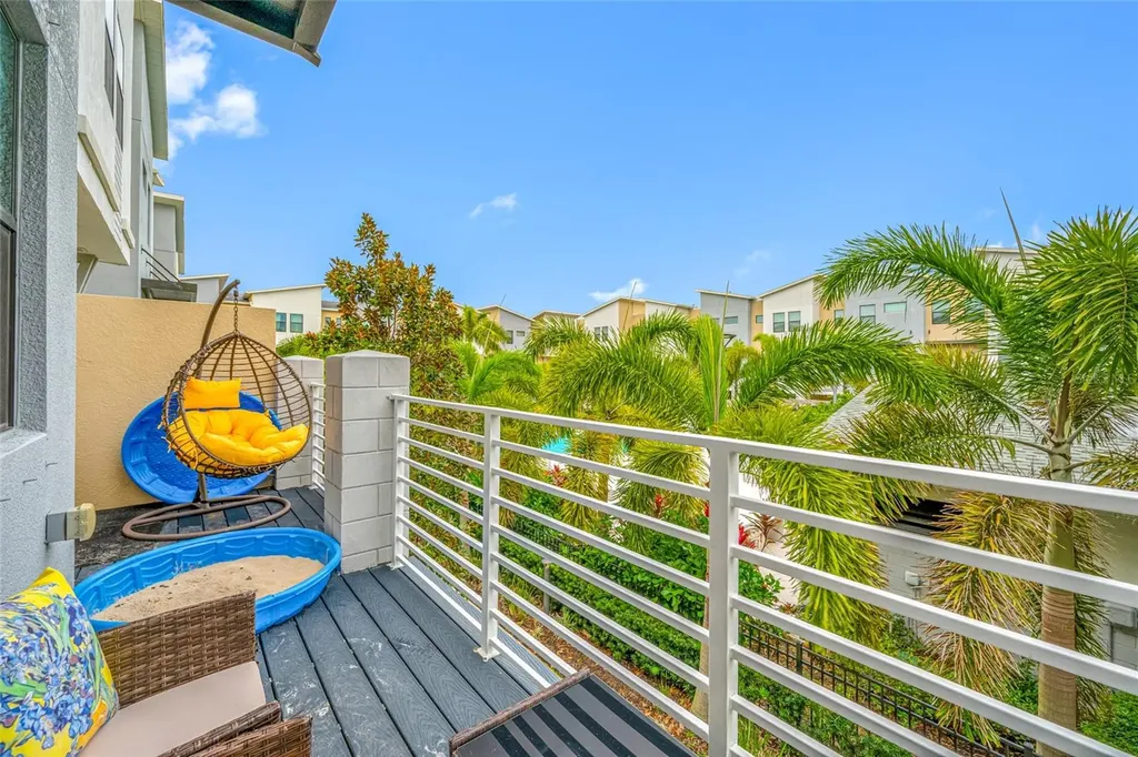 1171 25th Lane N St Petersburg FL 33713