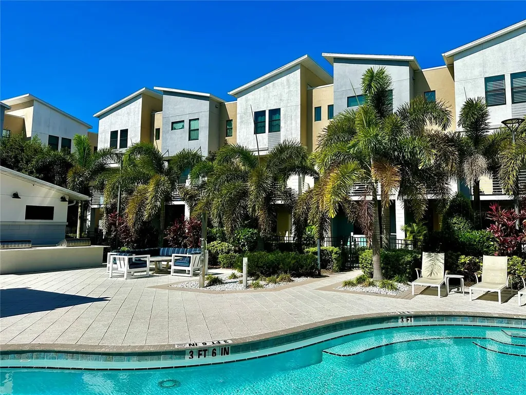 1171 25th Lane N St Petersburg FL 33713
