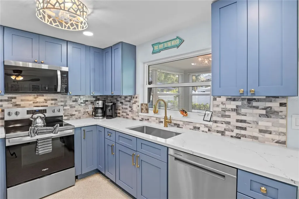 305 67th Street Holmes Beach FL 34217