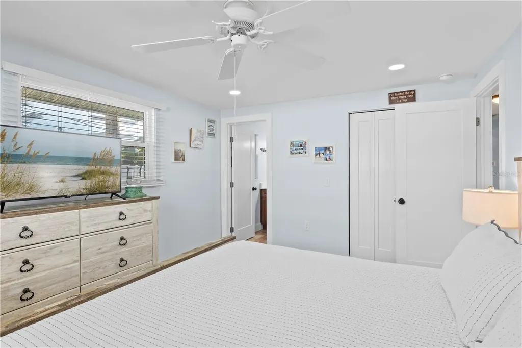 305 67th Street Holmes Beach FL 34217