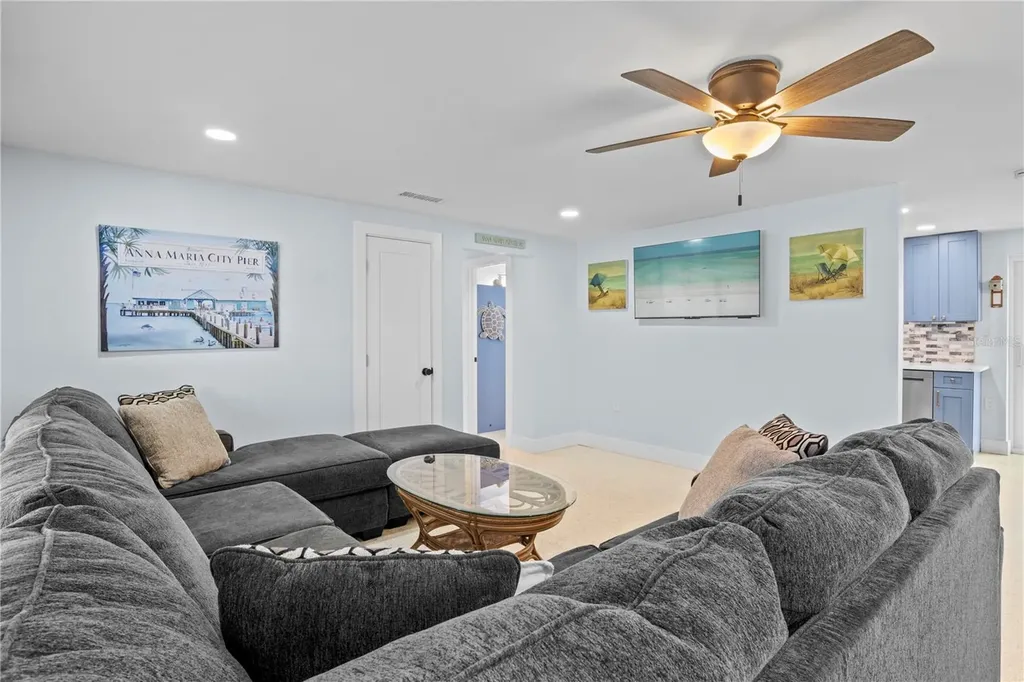 305 67th Street Holmes Beach FL 34217