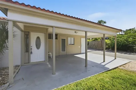 165 Vista Hermosa Circle Sarasota FL 34242