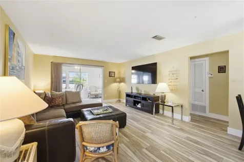 165 Vista Hermosa Circle Sarasota FL 34242