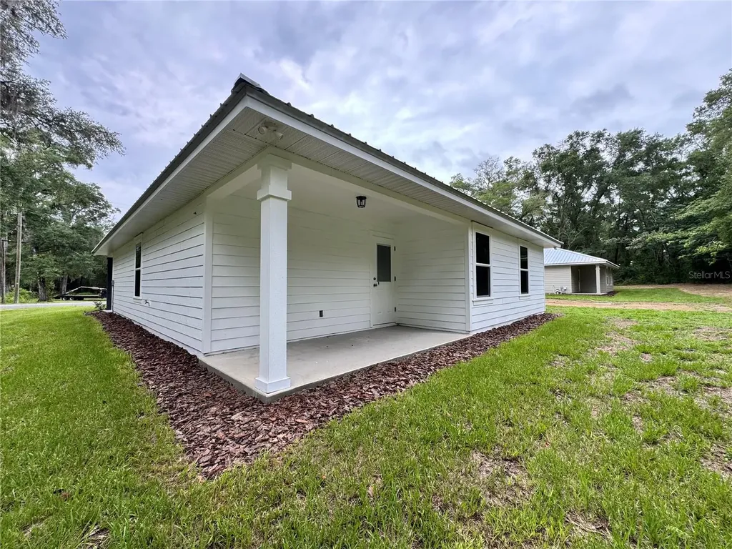8507 SE 70th Avenue Trenton FL 32693