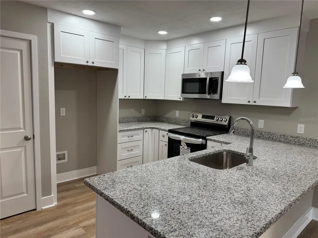 8507 SE 70th Avenue Trenton FL 32693