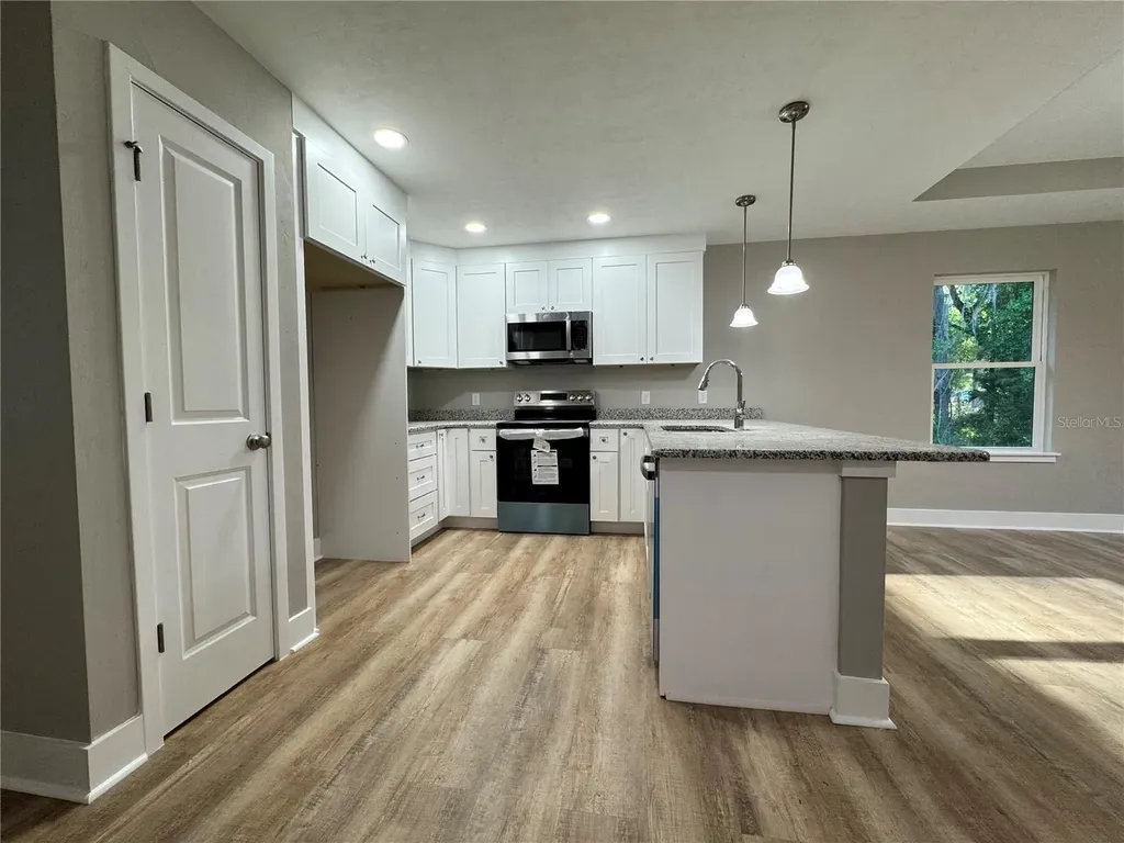 8507 SE 70th Avenue Trenton FL 32693