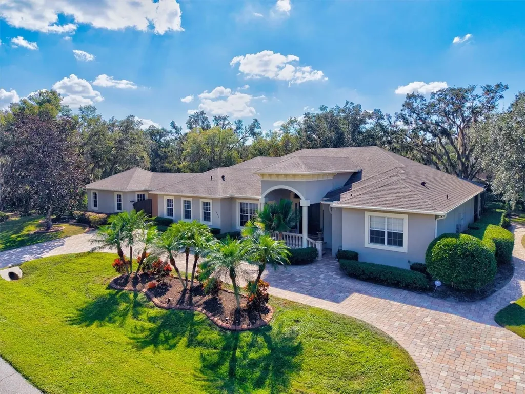 1482 Kingsdown Drive Sarasota FL 34240