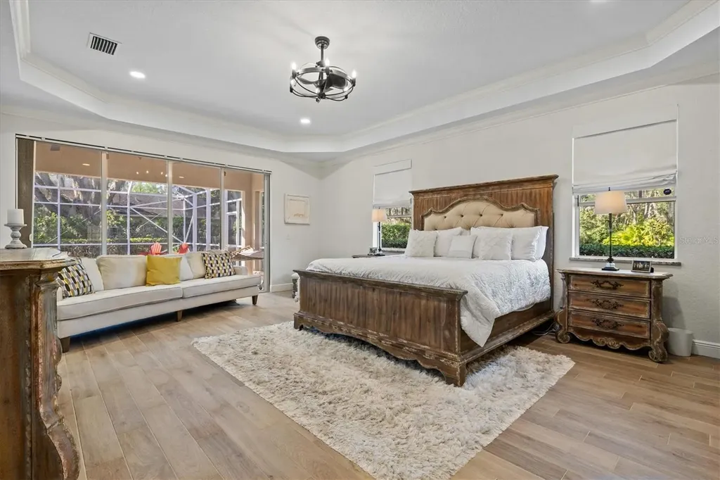 1482 Kingsdown Drive Sarasota FL 34240