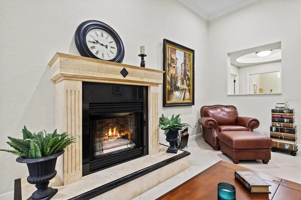 1482 Kingsdown Drive Sarasota FL 34240