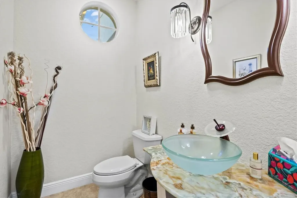1482 Kingsdown Drive Sarasota FL 34240