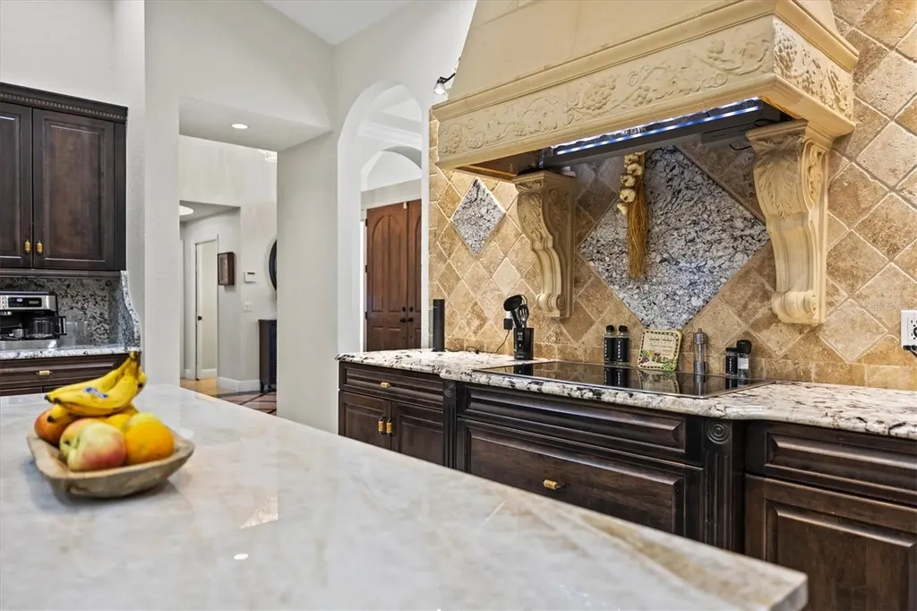 1482 Kingsdown Drive Sarasota FL 34240