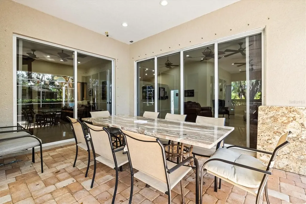 1482 Kingsdown Drive Sarasota FL 34240