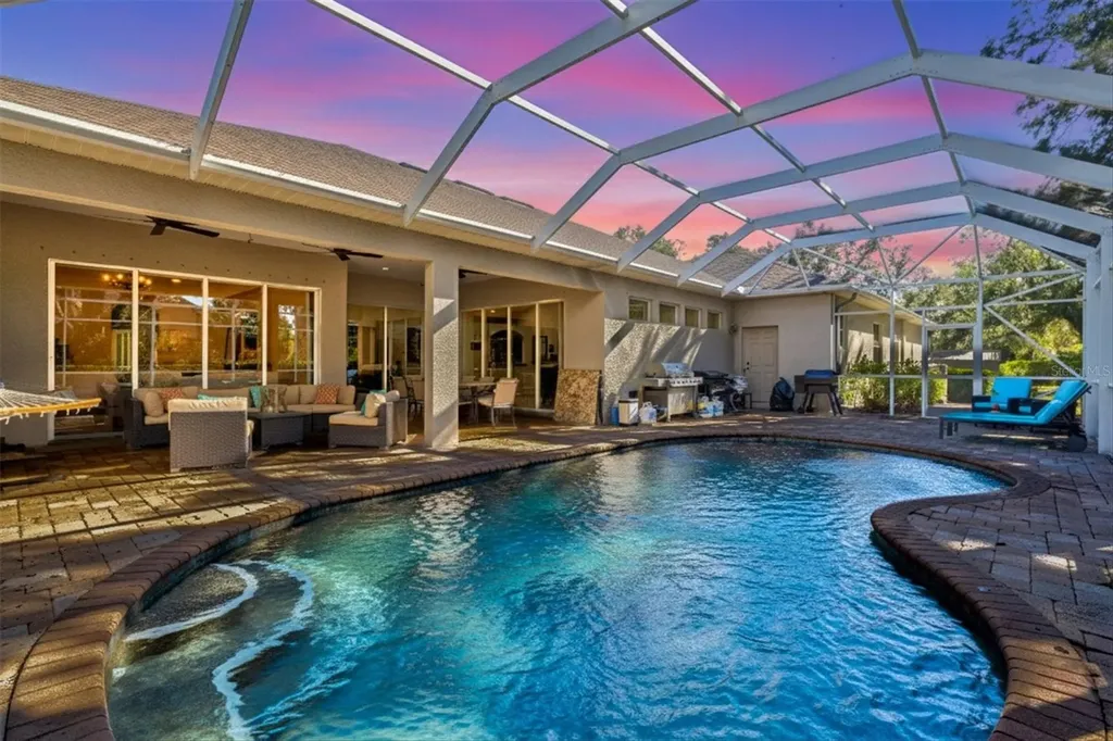 1482 Kingsdown Drive Sarasota FL 34240