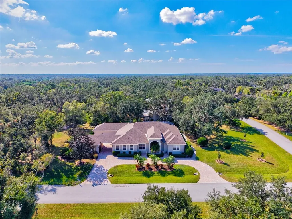 1482 Kingsdown Drive Sarasota FL 34240