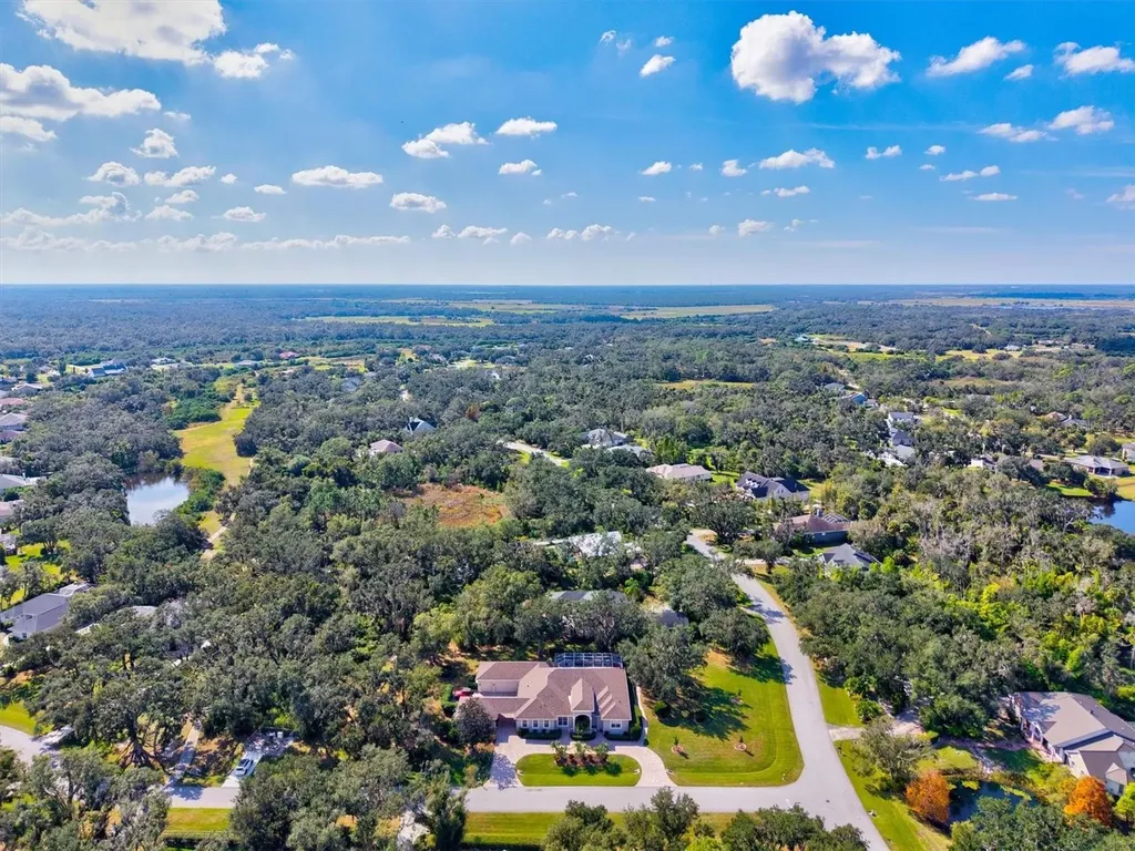 1482 Kingsdown Drive Sarasota FL 34240