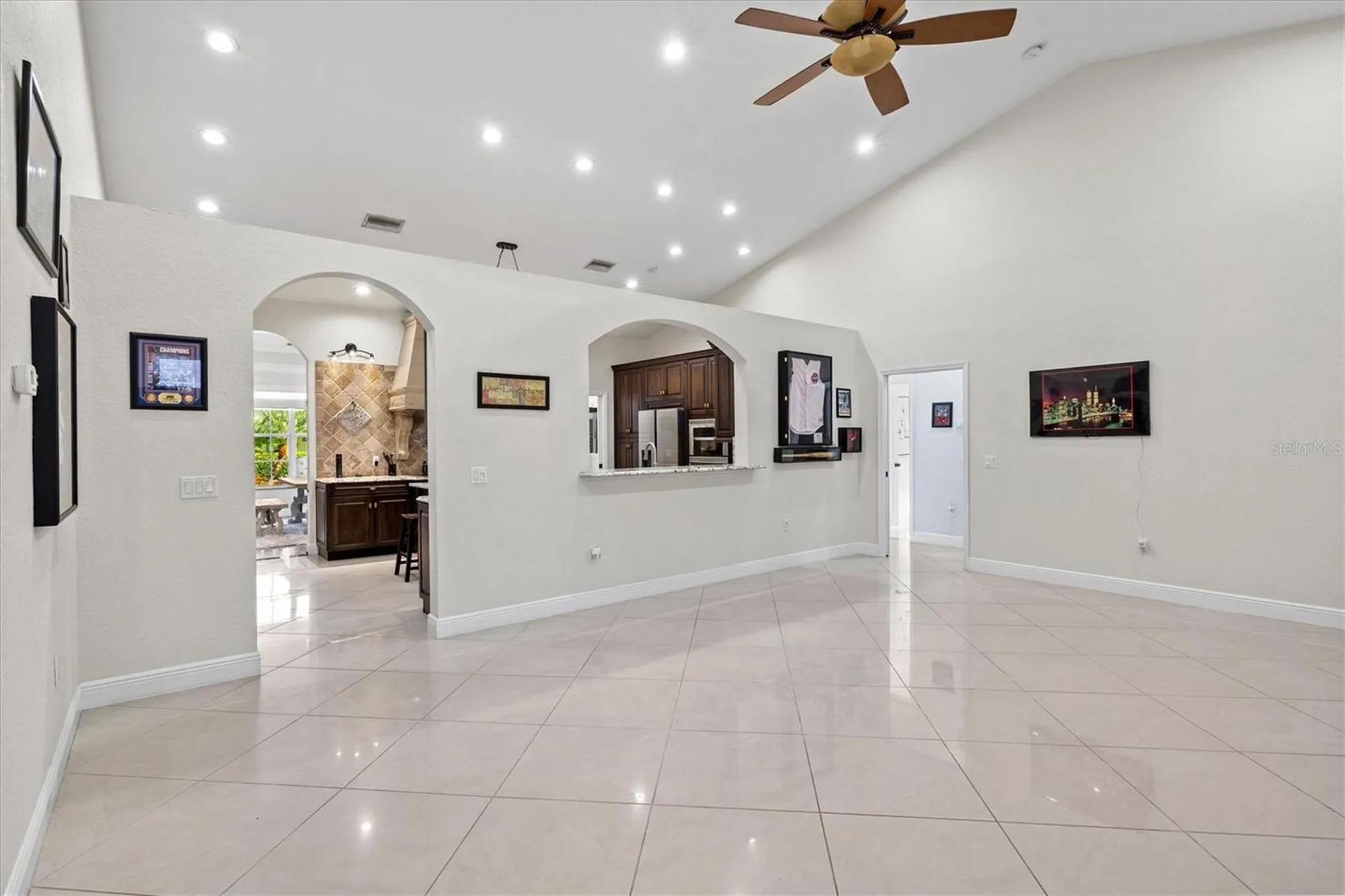 1482 Kingsdown Drive Sarasota FL 34240