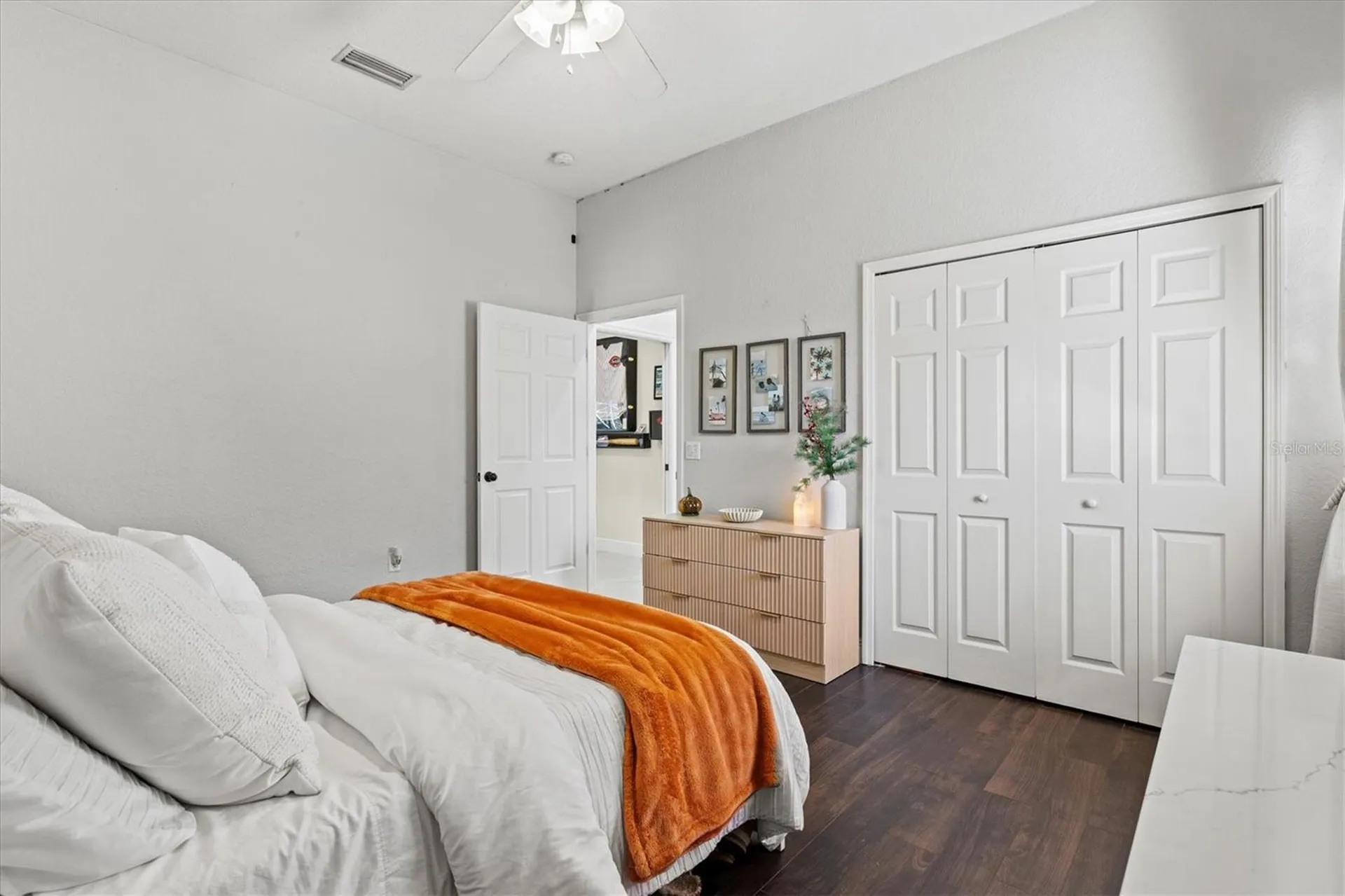 1482 Kingsdown Drive Sarasota FL 34240